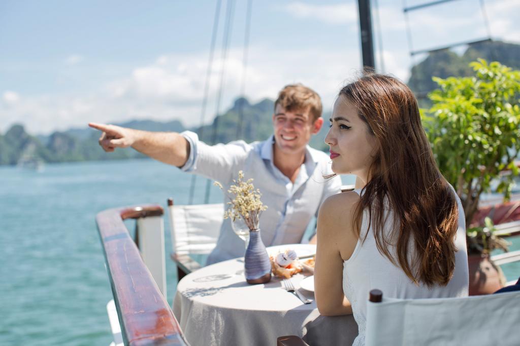 Hotel Secret Halong Cruise Ha Long Exterior foto