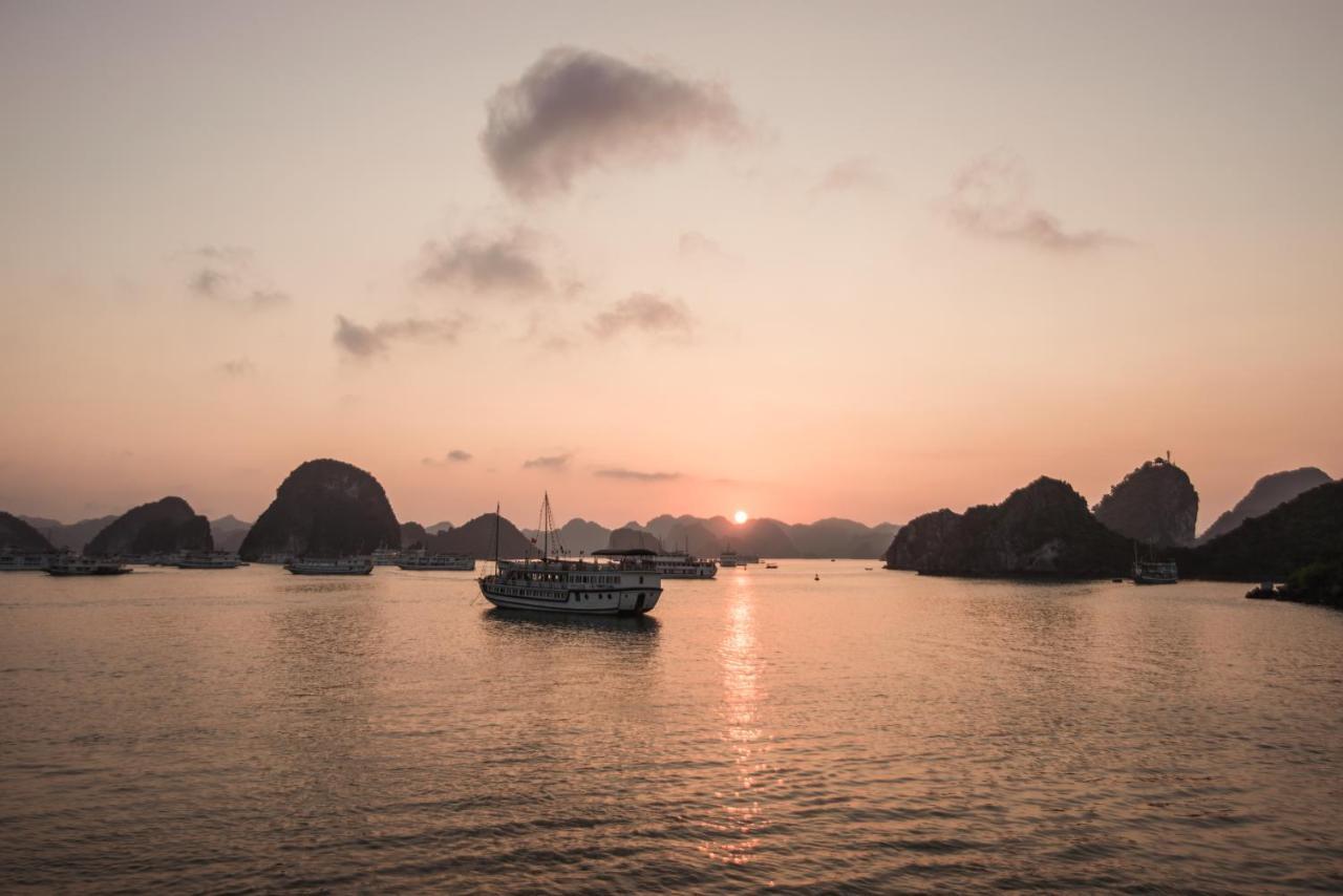 Hotel Secret Halong Cruise Ha Long Exterior foto