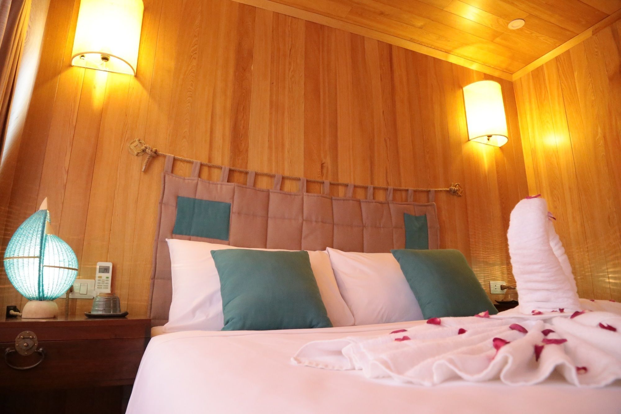 Hotel Secret Halong Cruise Ha Long Exterior foto